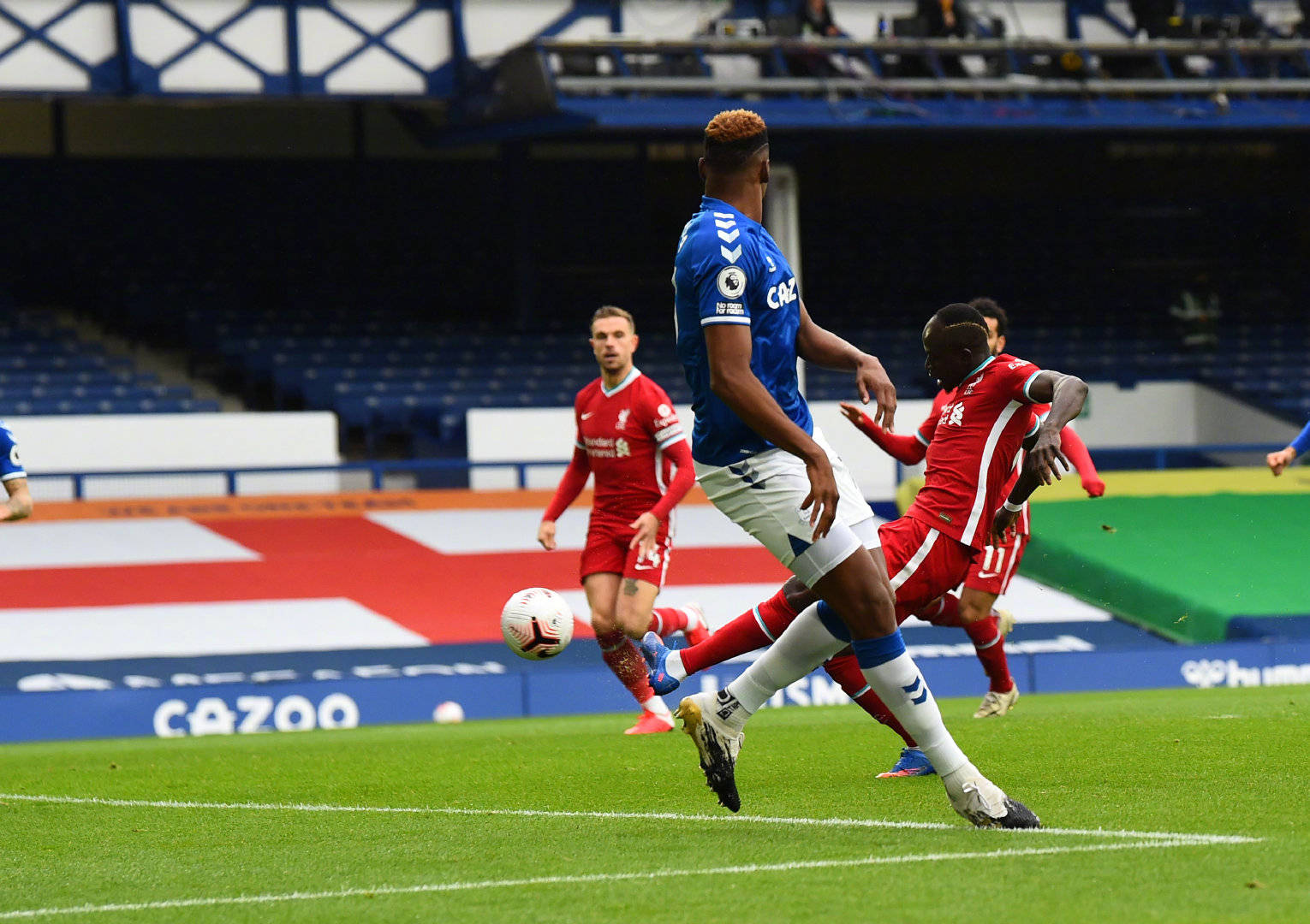 仅引发了球 仅引发了球